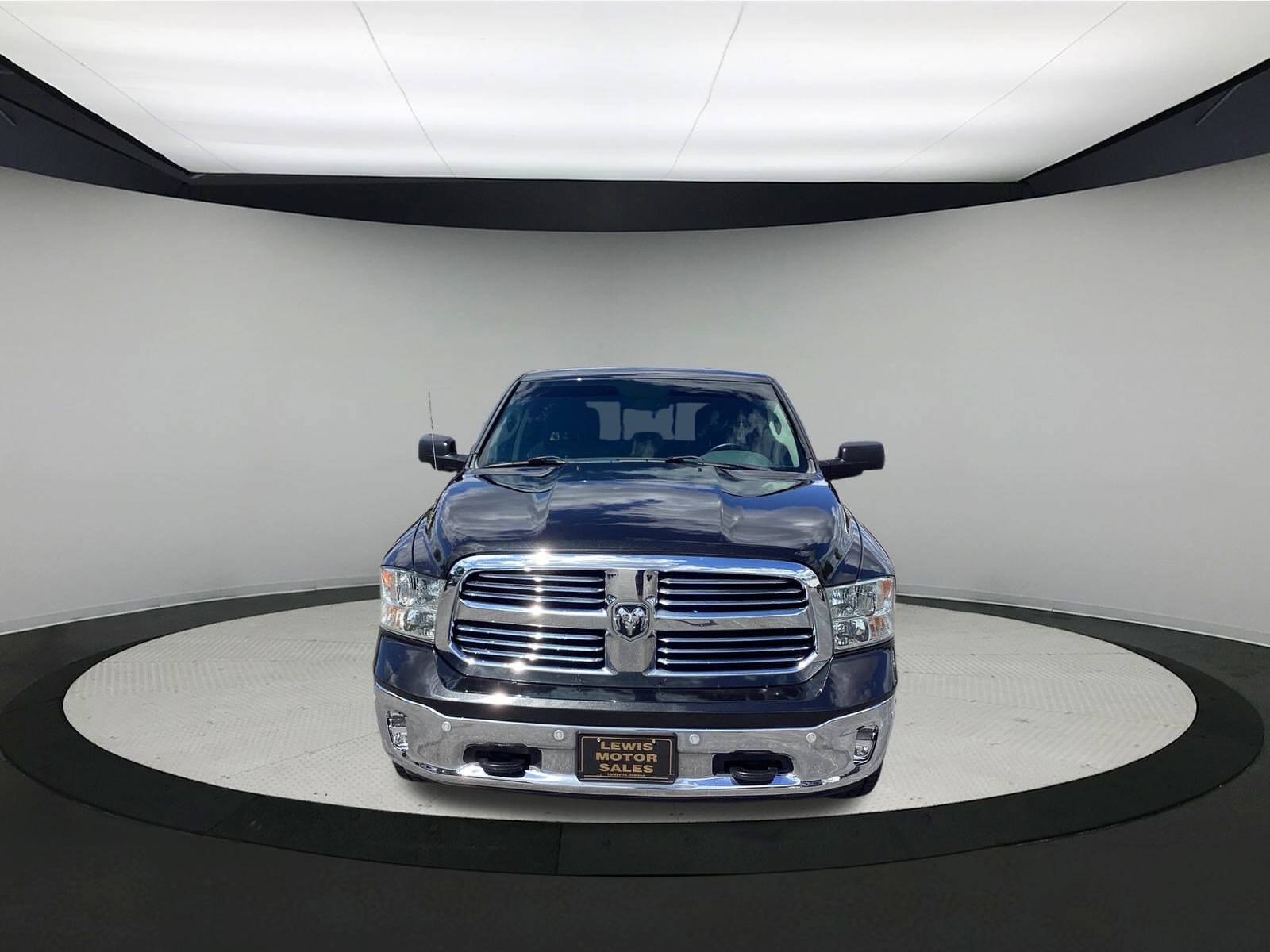 2015 Ram 1500 Big Horn photo 3