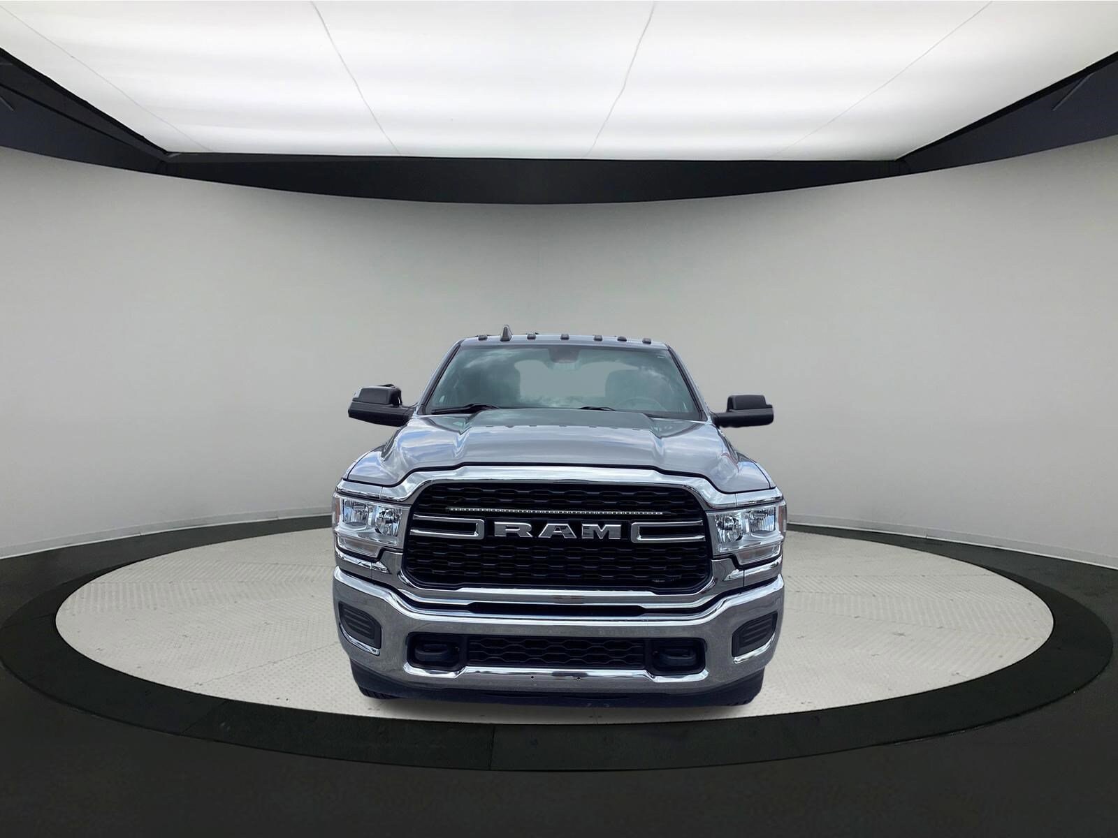 2022 Ram 3500 Big Horn photo 3