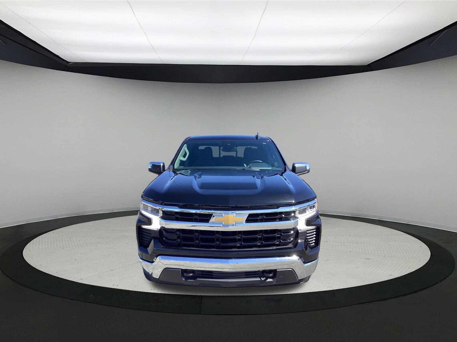 2024 Chevrolet Silverado 1500 photo 3