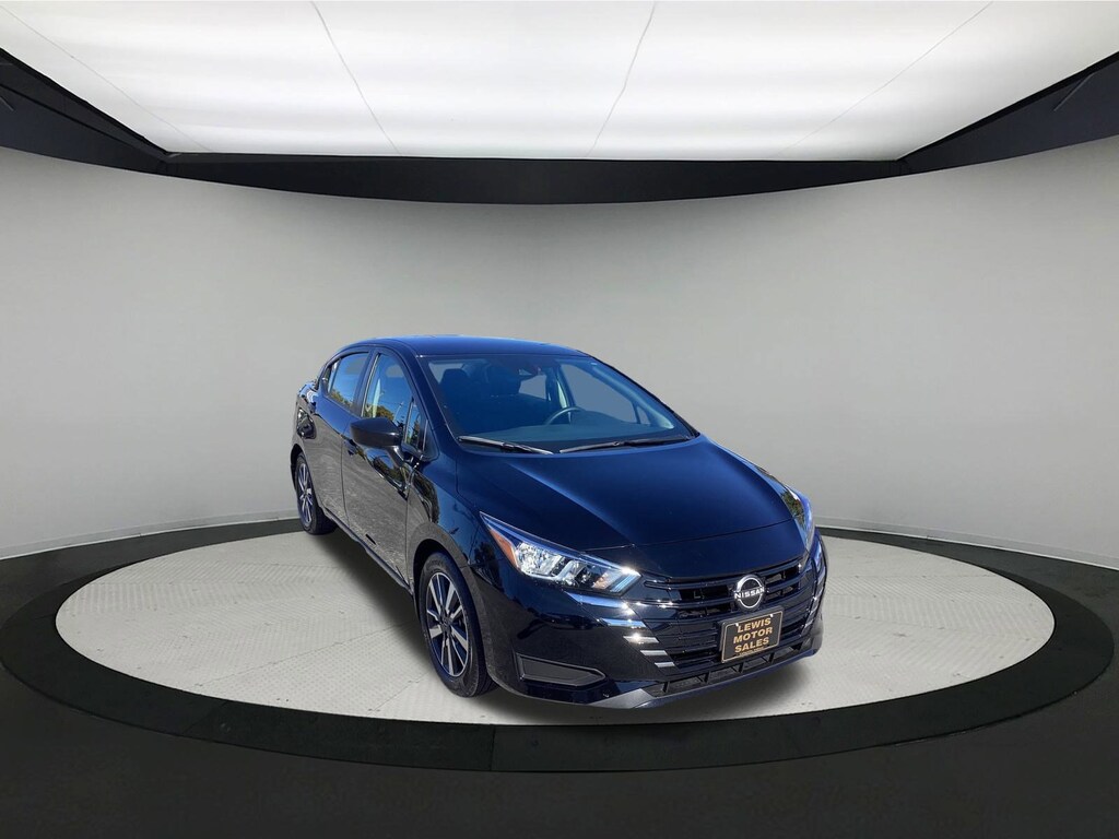 Used 2024 Nissan Versa 1.6 S Sedan