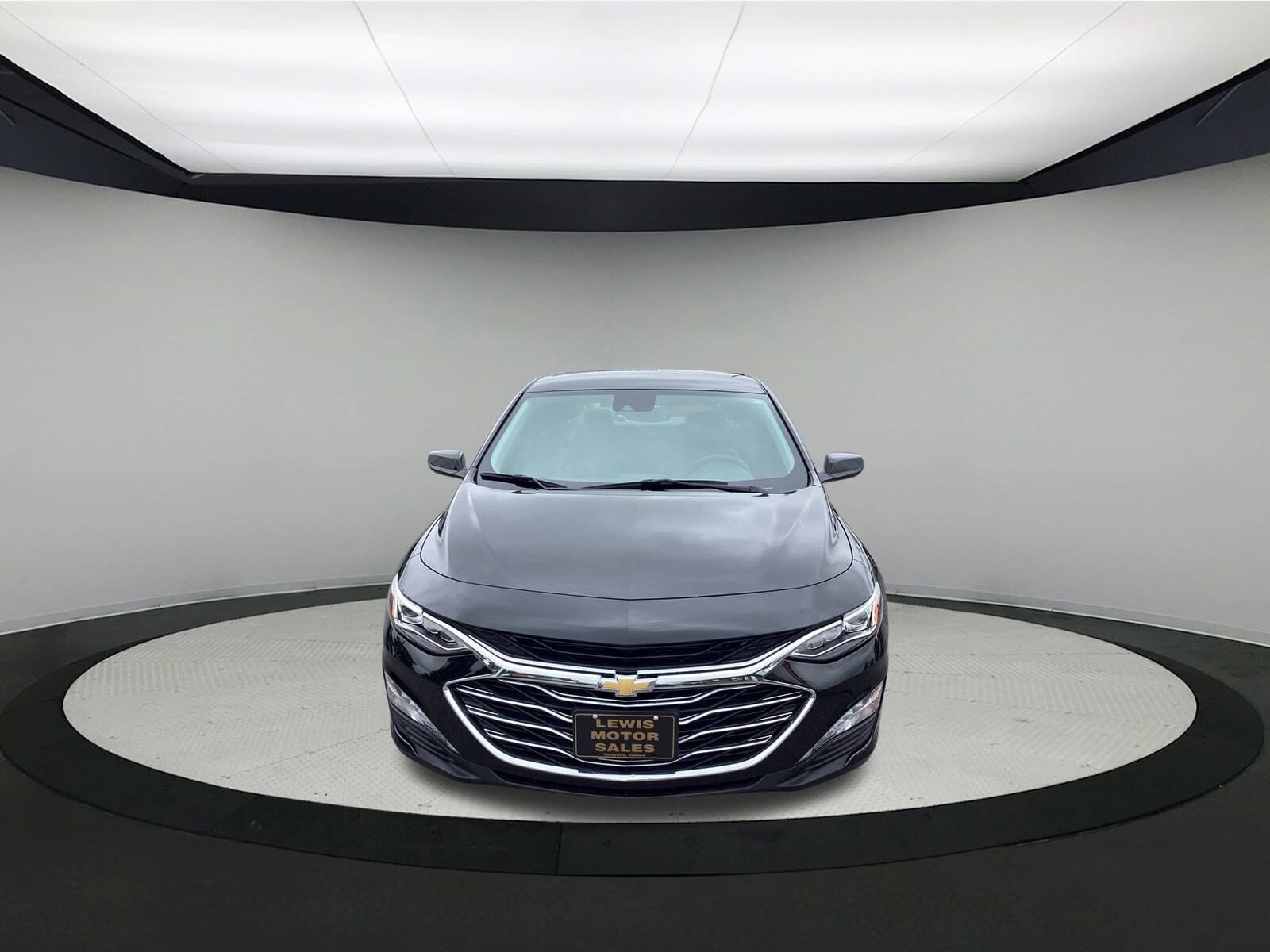 2024 Chevrolet Malibu Premier 2LT photo 3