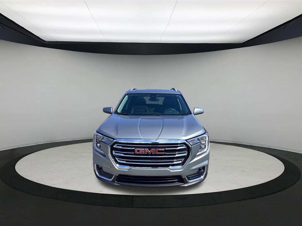Used 2024 GMC Terrain SLT SUV
