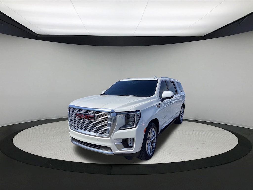 Used 2022 GMC Yukon XL Denali SUV