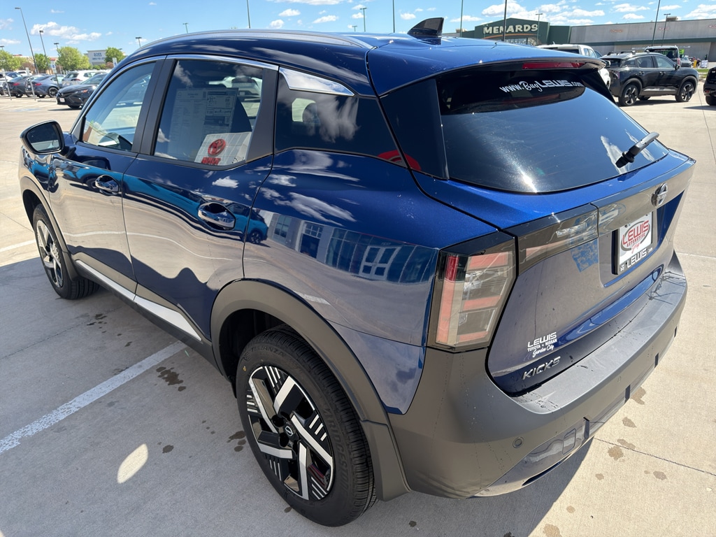 2026 Nissan KICKS SV - Photo 6
