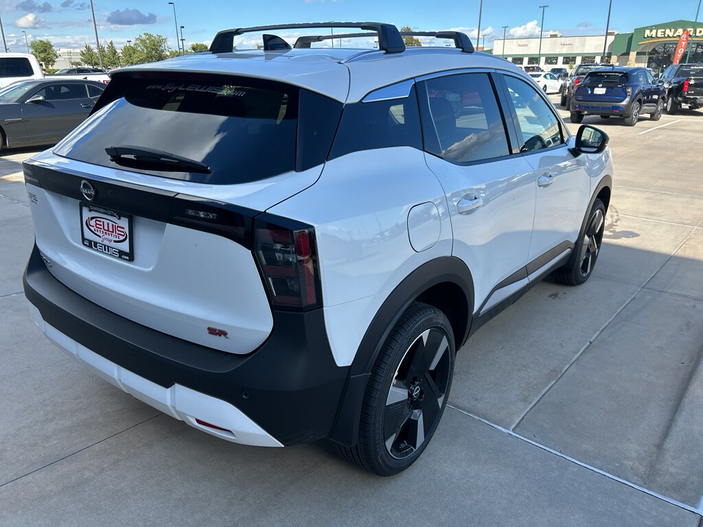 New 2026 Nissan Kicks SR SUV