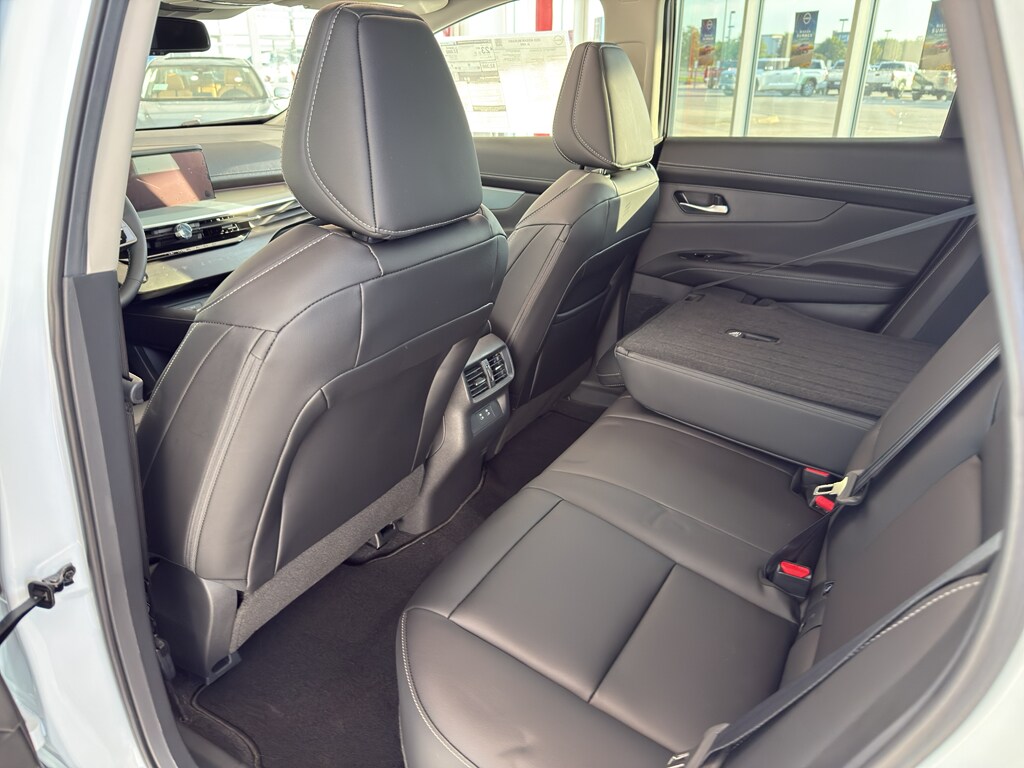 2025 Nissan Murano SL - Photo 17