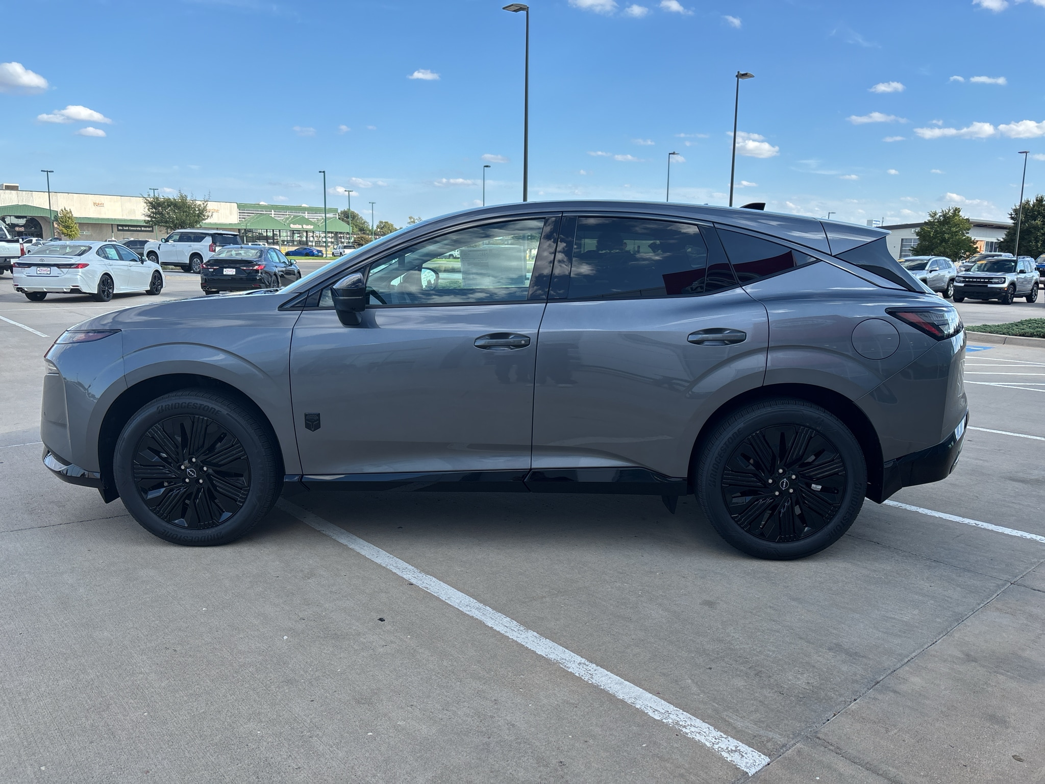 2027 Nissan Murano Dark Armor - Photo 5
