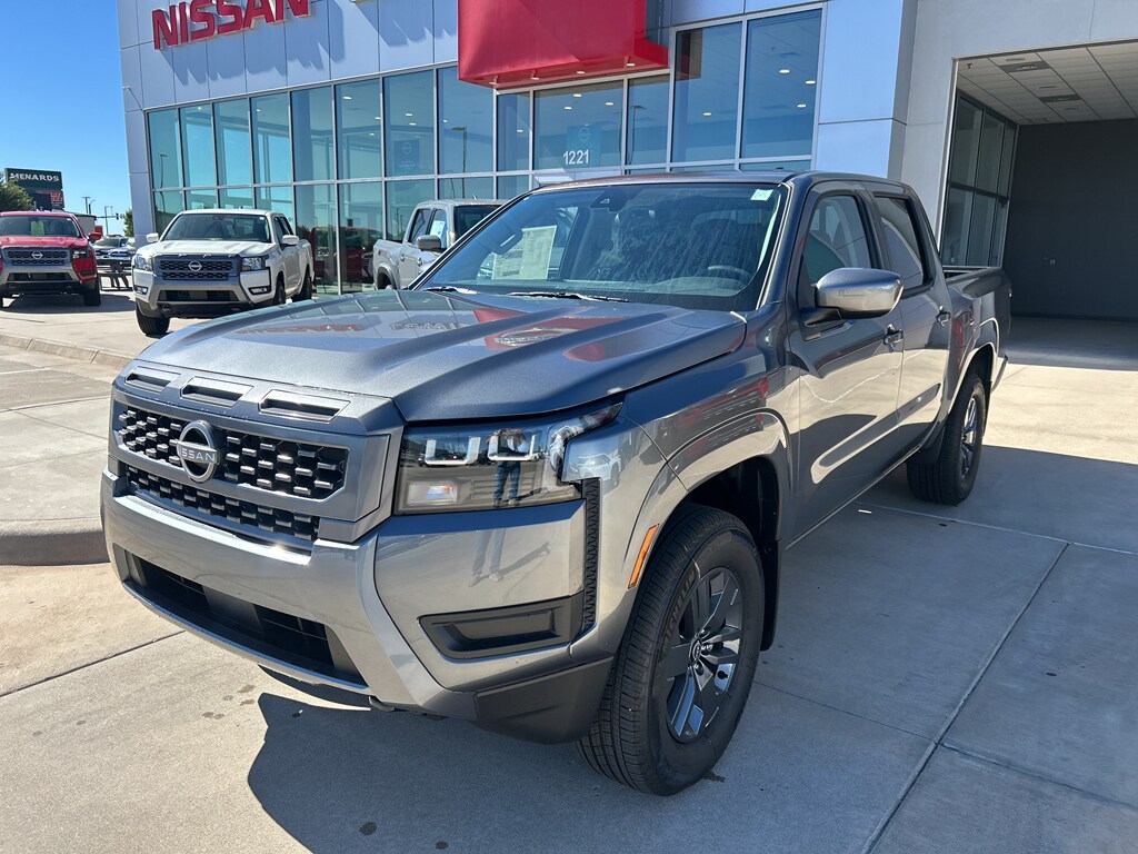 2026 Nissan Frontier SV photo 3