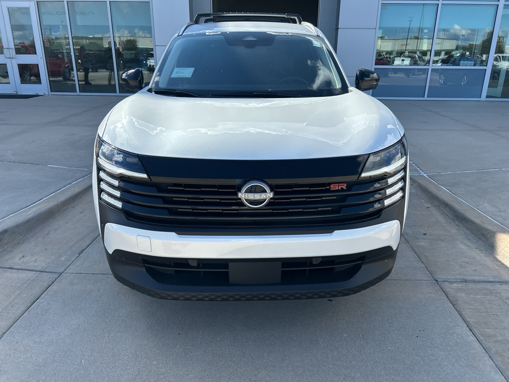 New 2026 Nissan Kicks SR SUV