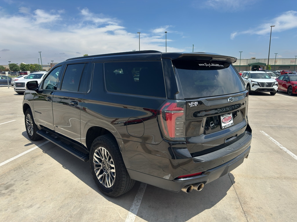 2025 Chevrolet Suburban Z71 - Photo 34