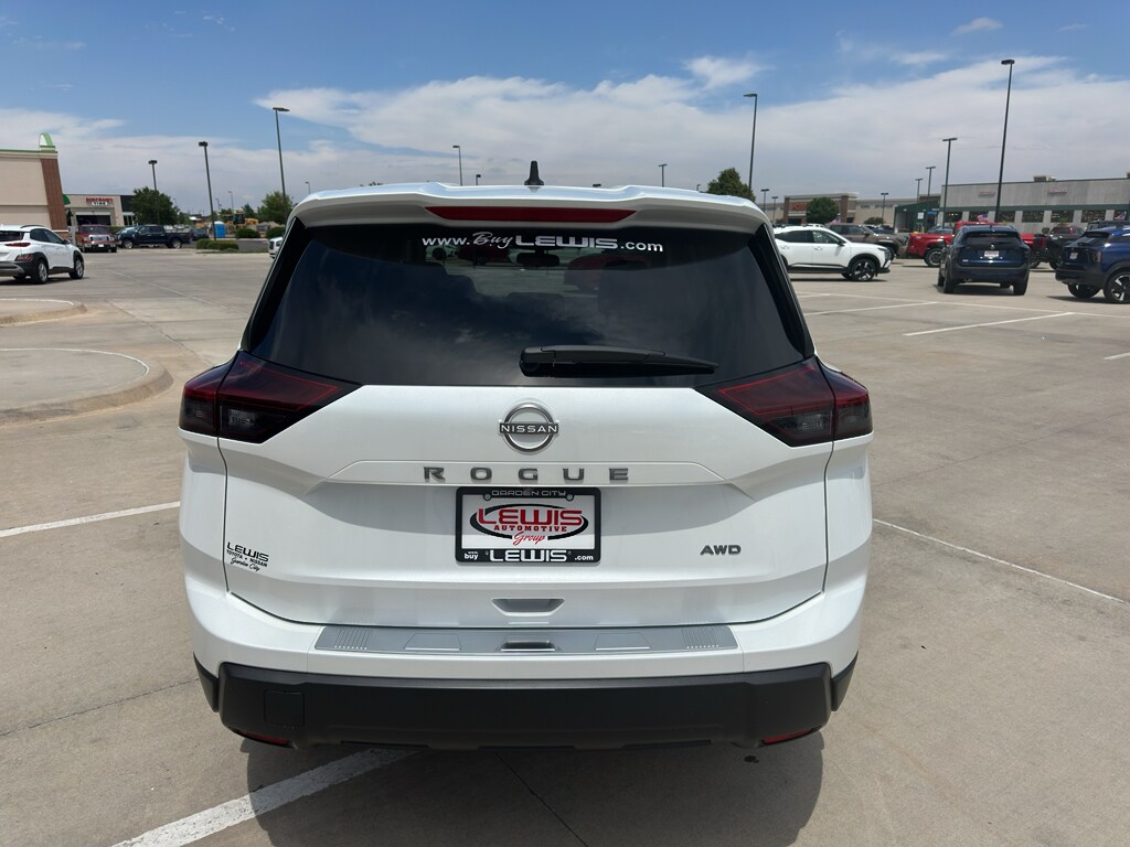 2026 Nissan Rogue SV - Photo 7