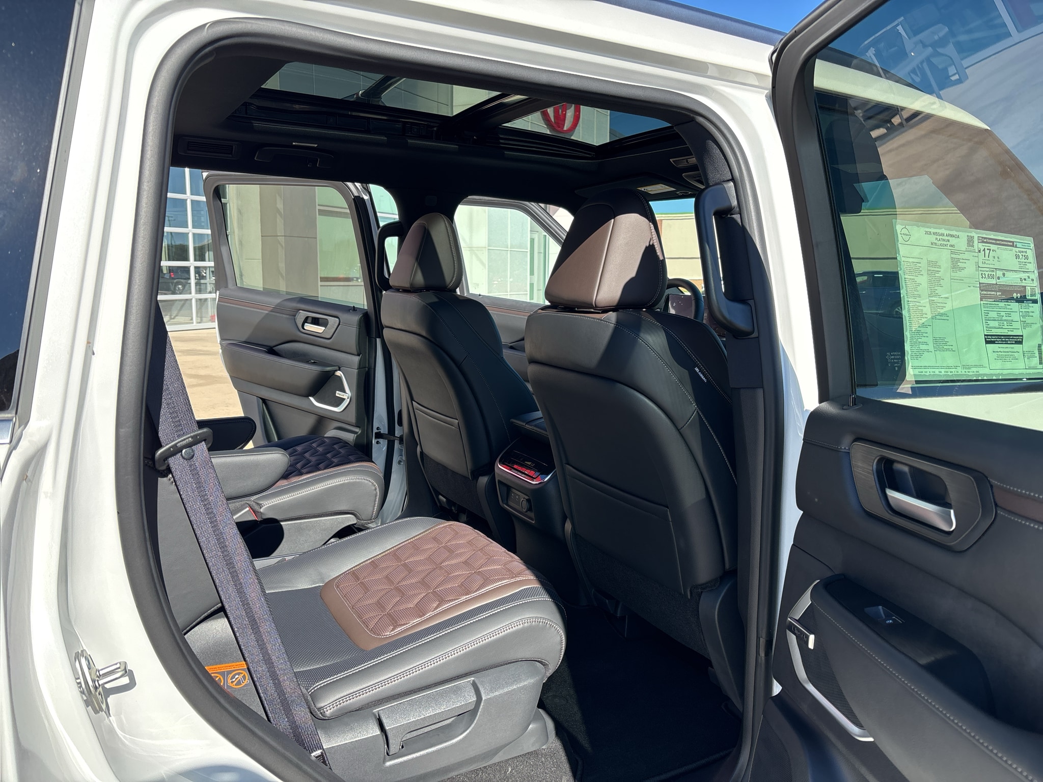 2026 Nissan Armada Platinum - Photo 25