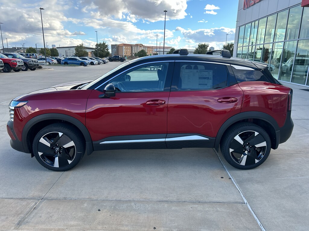 New 2026 Nissan Kicks SR SUV
