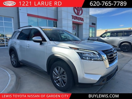 2025 Nissan Pathfinder SV SUV