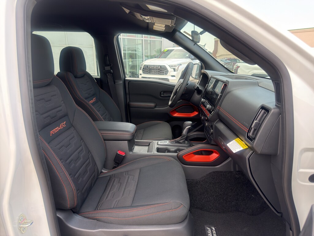 2026 Nissan Frontier PRO-4X - Photo 9