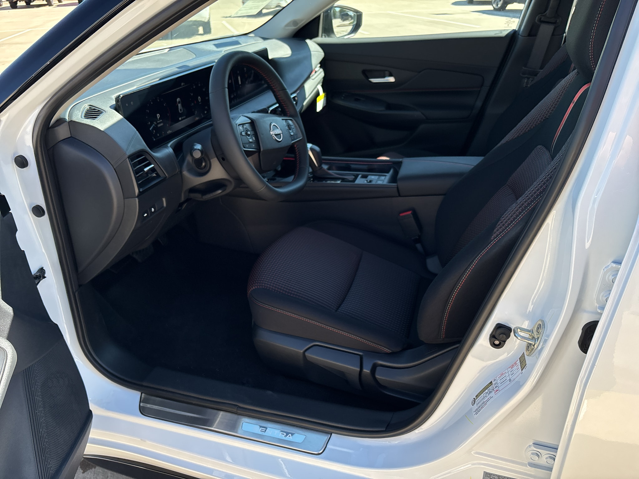 2026 Nissan Sentra SR - Photo 11