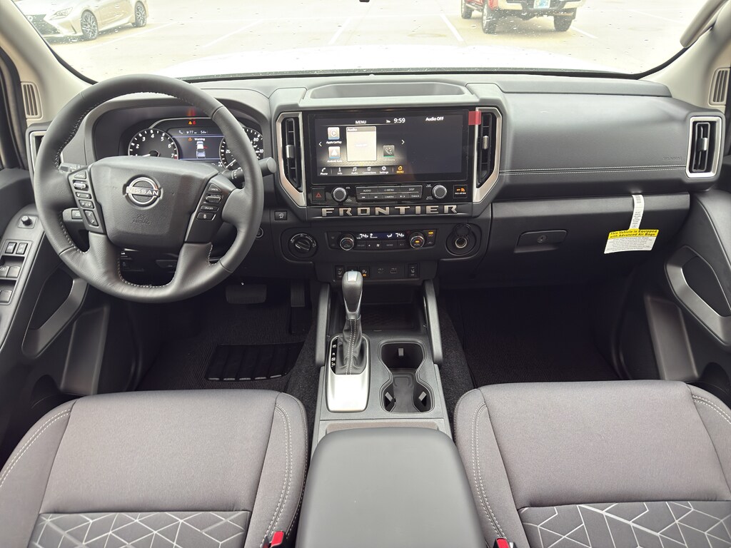 2025 Nissan Frontier SV - Photo 10