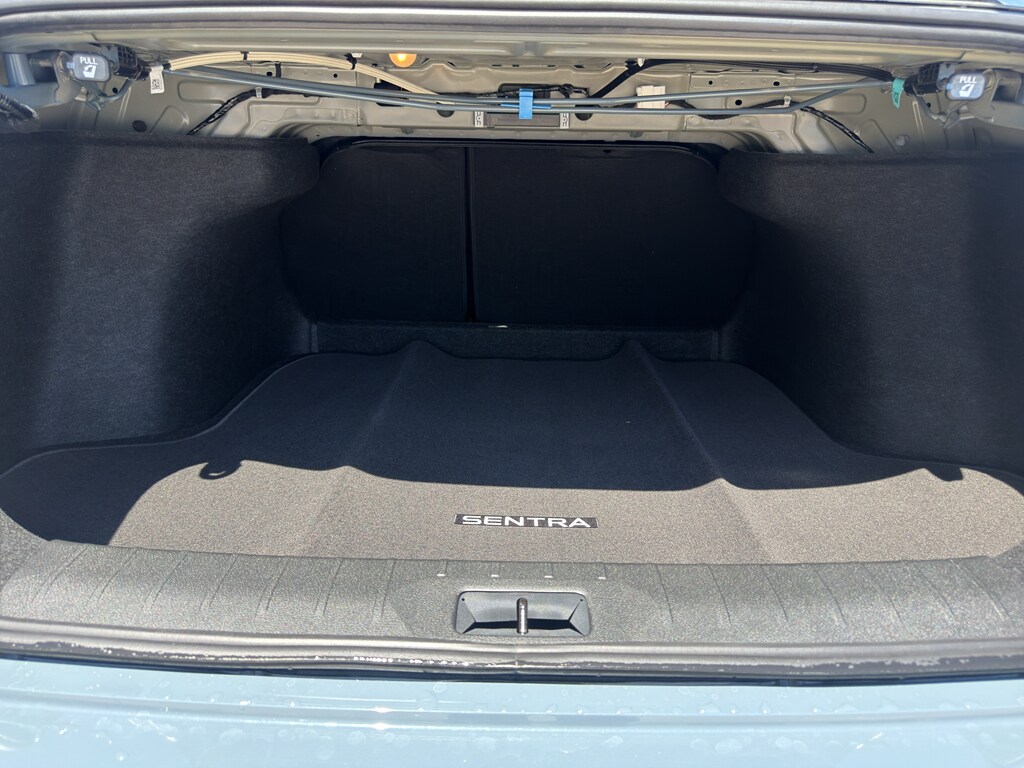 2026 Nissan Sentra SV - Photo 9