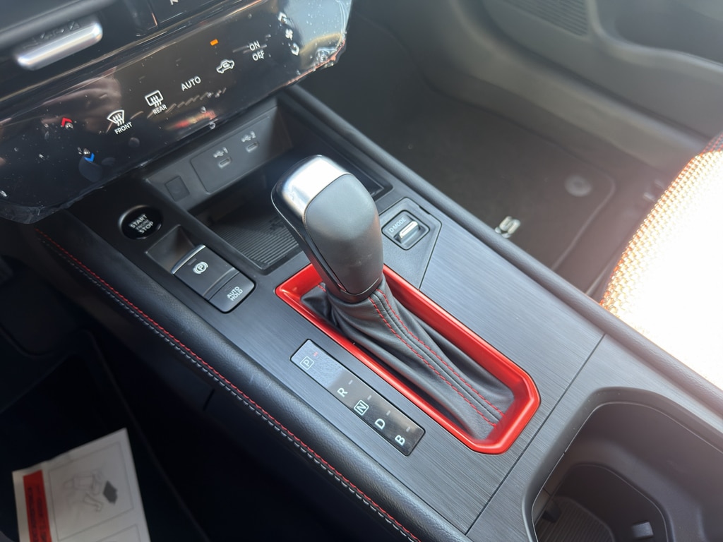 2026 Nissan KICKS SR - Photo 20
