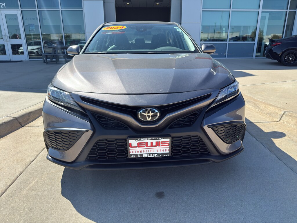 Used 2024 Toyota Camry SE Sedan