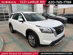 2025 Nissan Pathfinder SL SUV