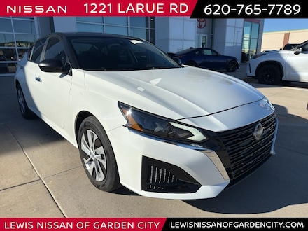 2025 Nissan Altima S Sedan