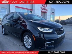 2024 Chrysler Pacifica Touring L Van Passenger Van