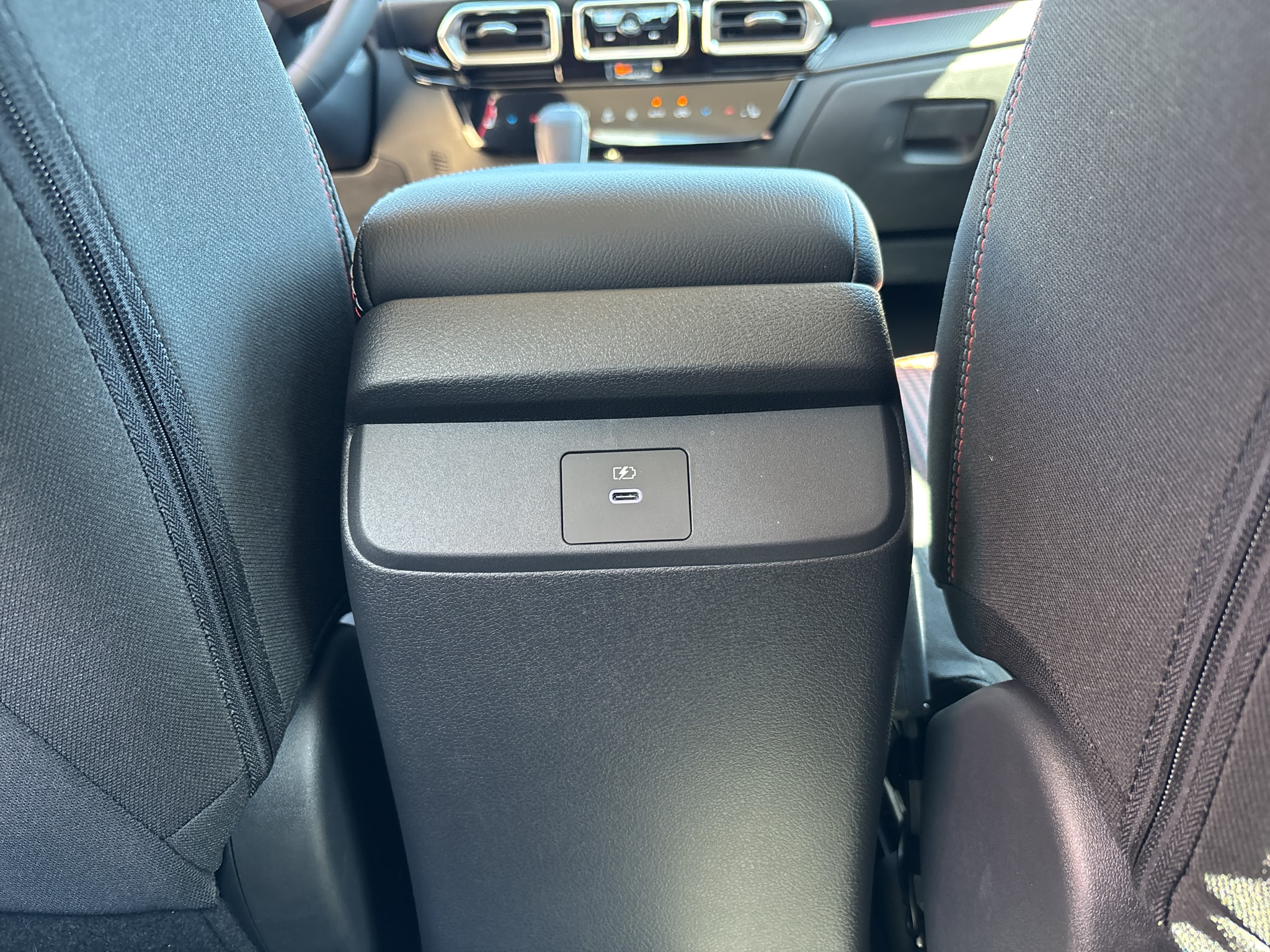 2026 Nissan Sentra SR - Photo 22