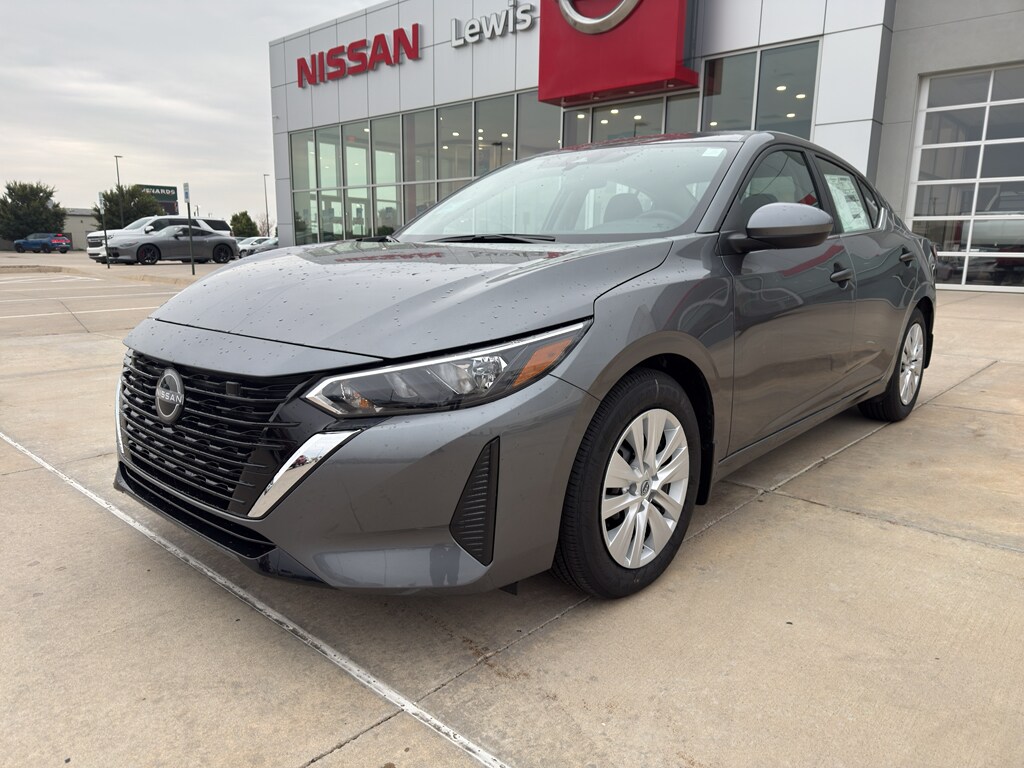 2025 Nissan Sentra S photo 2