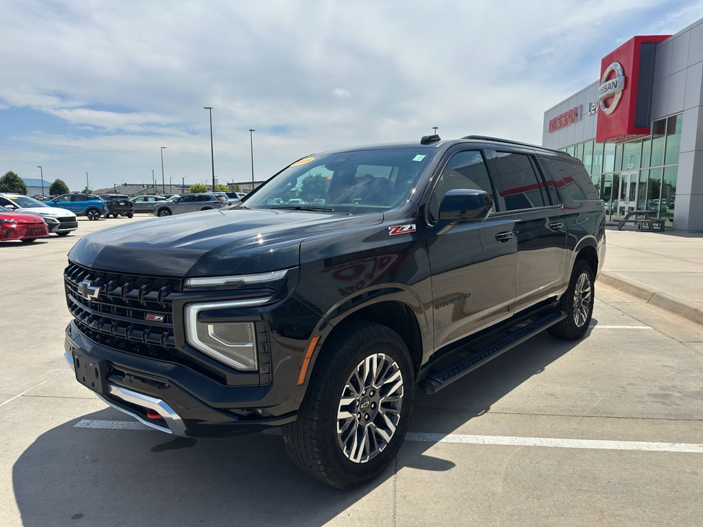 2025 Chevrolet Suburban Z71 - Photo 33