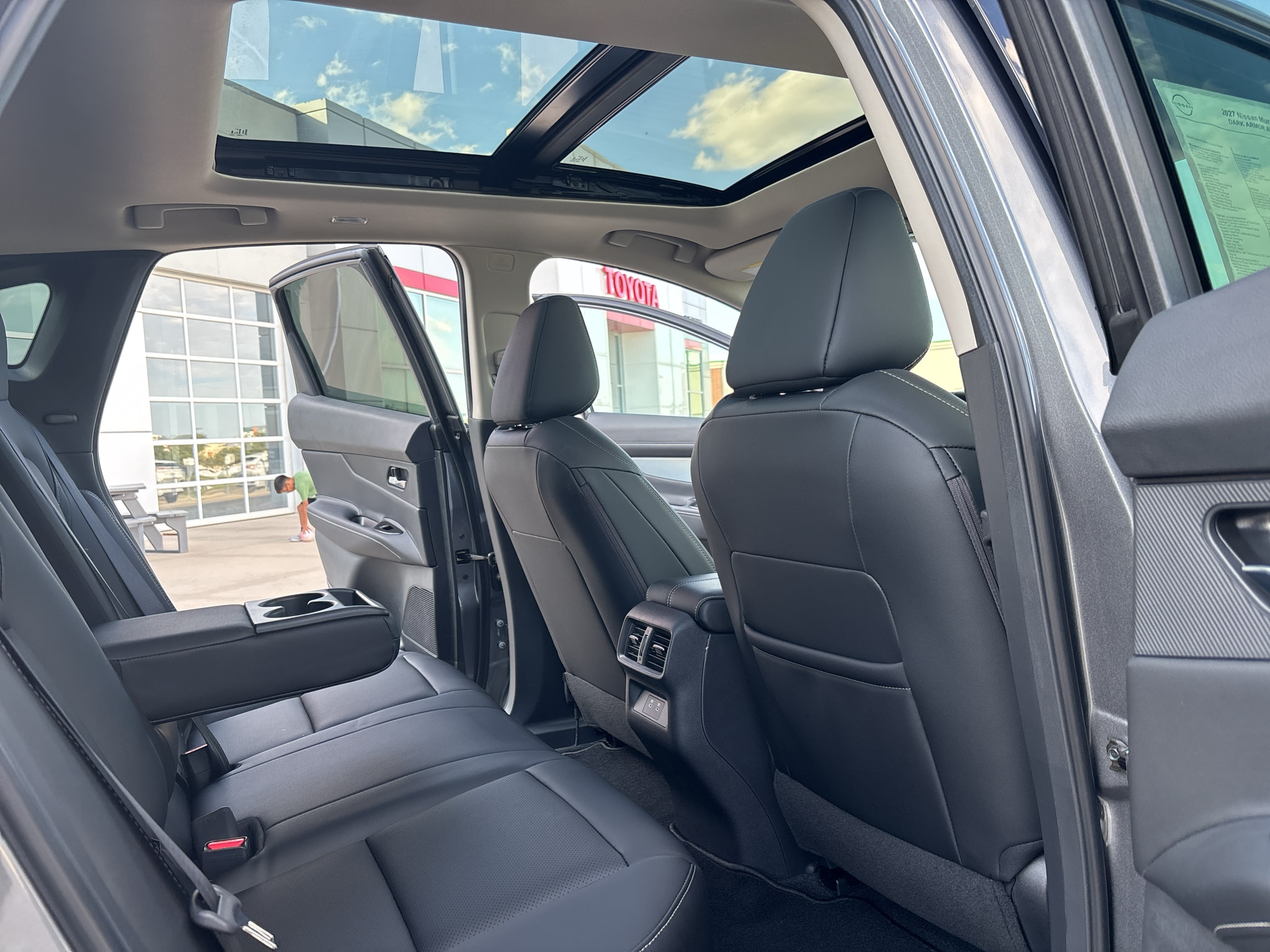 2027 Nissan Murano Dark Armor - Photo 18