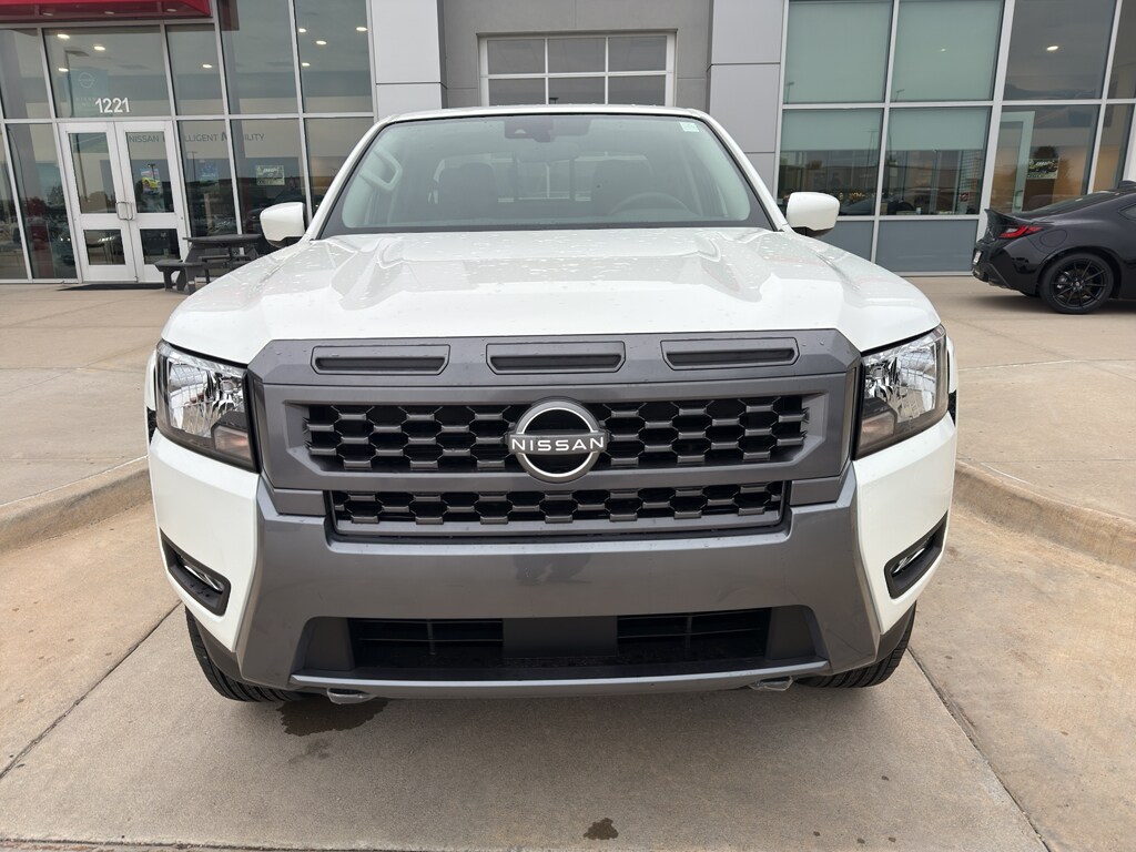 2025 Nissan Frontier SV - Photo 25