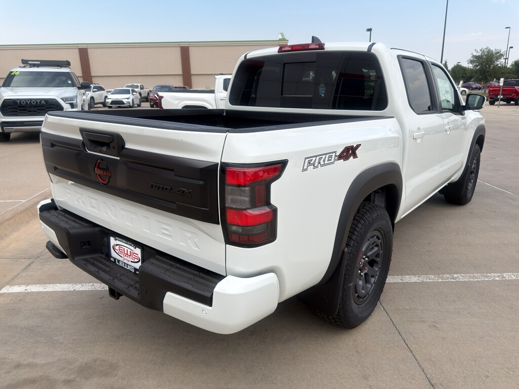 2026 Nissan Frontier PRO-4X - Photo 8