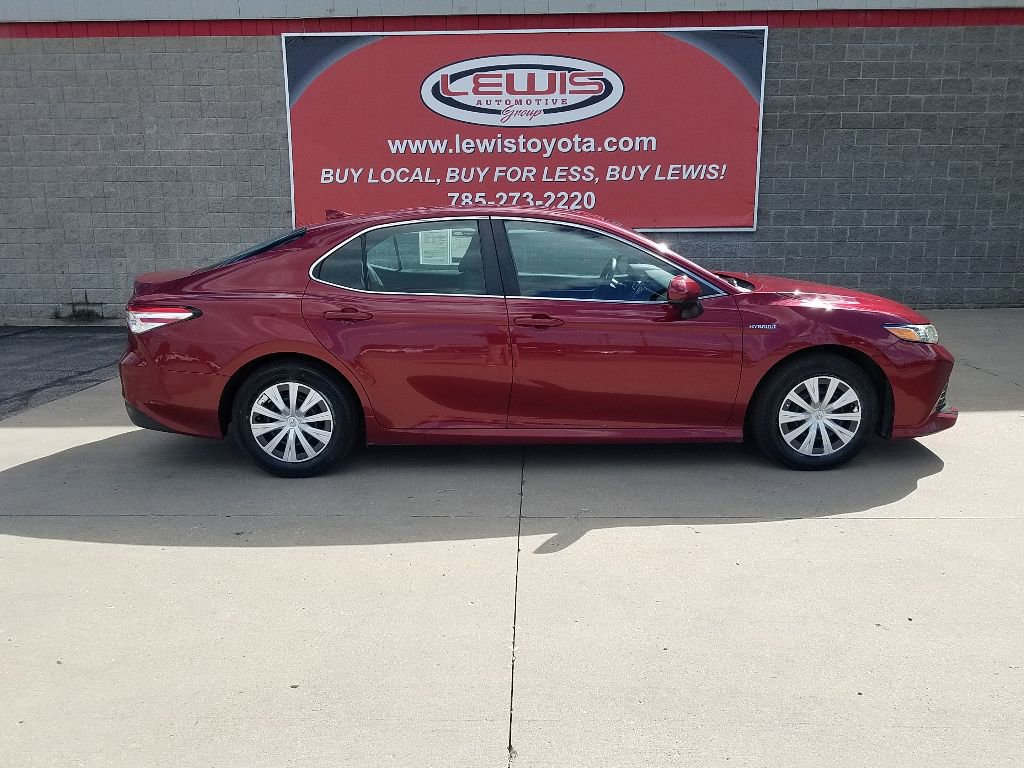 Used 2019 Toyota Camry LE with VIN 4T1B31HK8KU007829 for sale in Kansas City