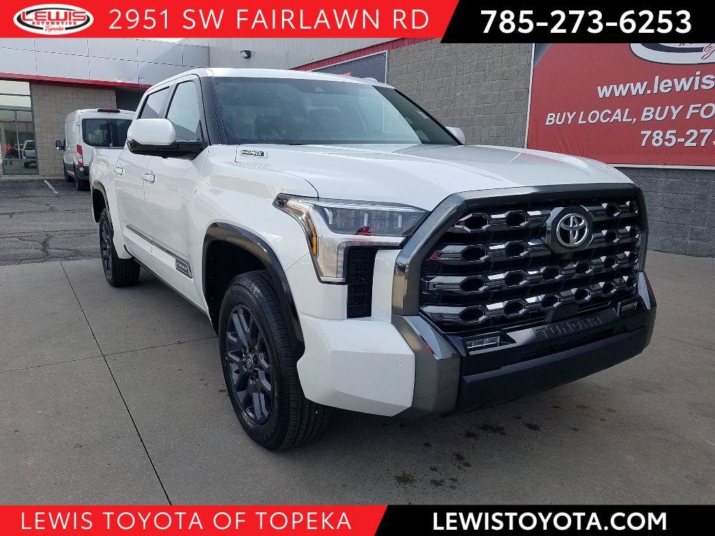 2026 Toyota Tundra Platinum's photo