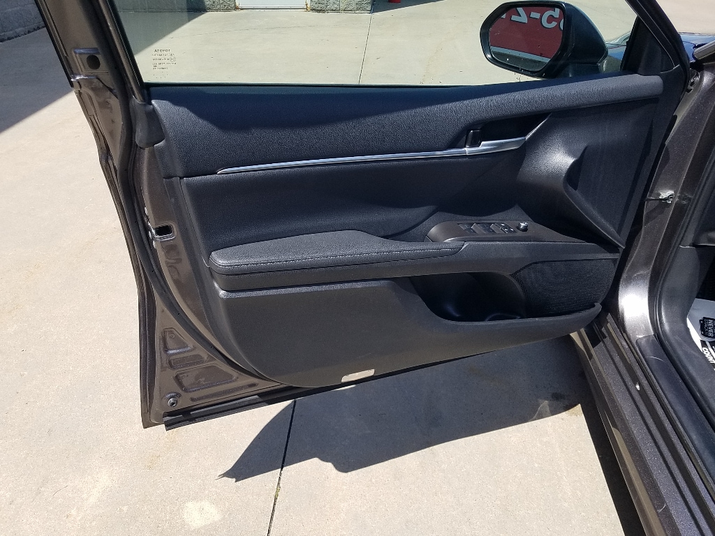 Used 2024 Toyota Camry XSE with VIN 4T1K61AKXRU878615 for sale in Kansas City