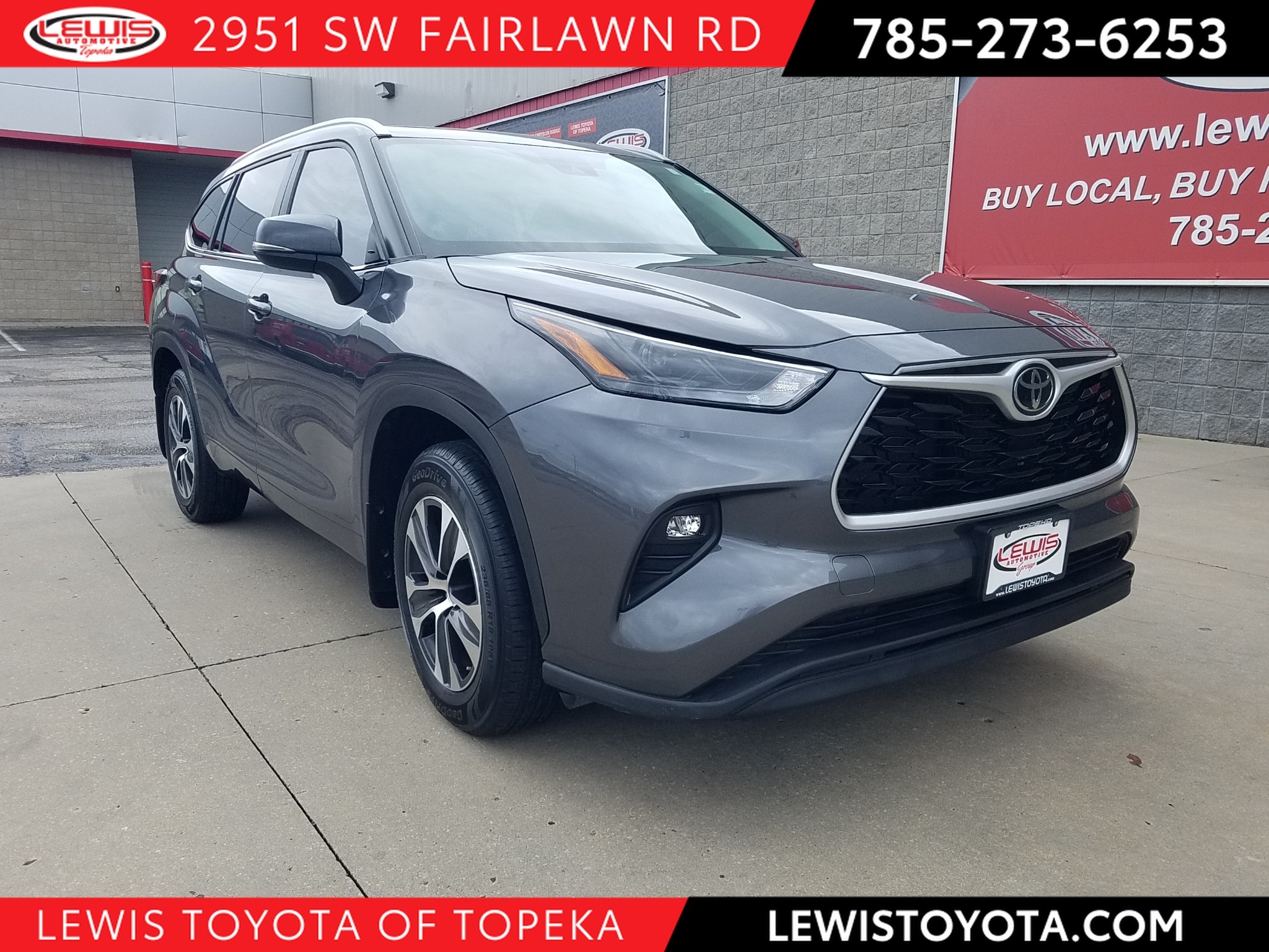 Used 2023 Toyota Highlander XLE with VIN 5TDKDRBH6PS503026 for sale in Kansas City