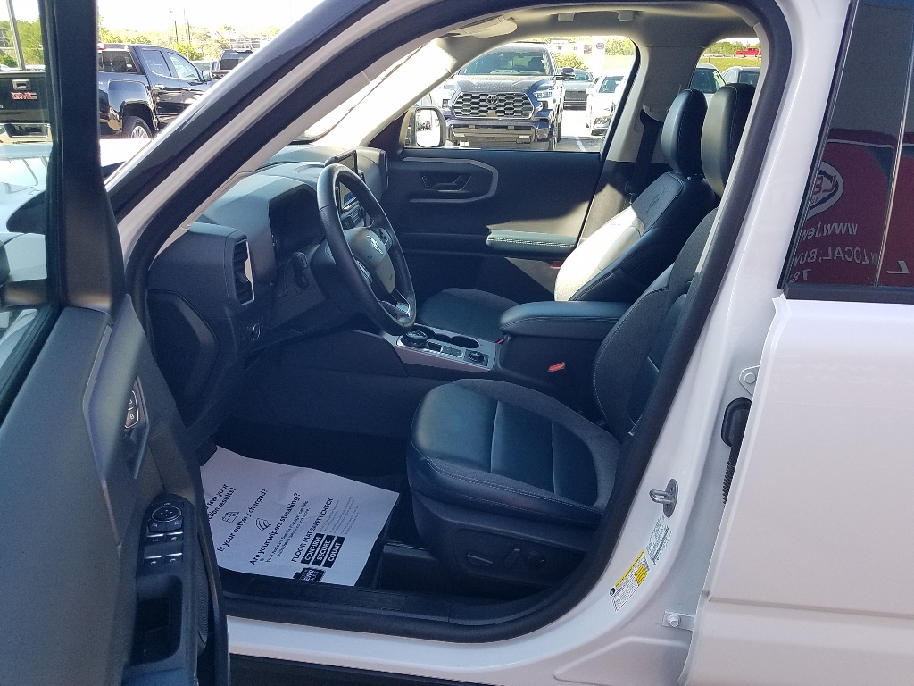 Used 2022 Ford Bronco Sport Outer Banks with VIN 3FMCR9C6XNRD61911 for sale in Kansas City