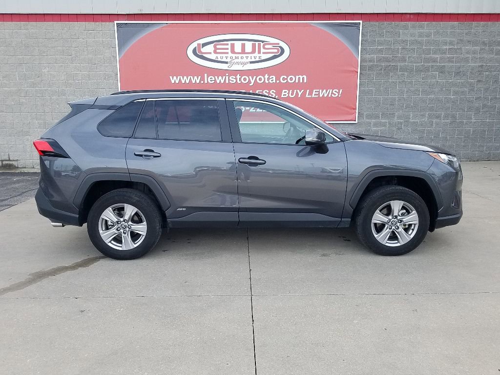 Certified 2025 Toyota RAV4 XLE with VIN 2T3RWRFV0SW263665 for sale in Kansas City