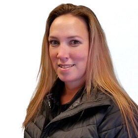 Staff member Beth Knaup from ID_4054cb