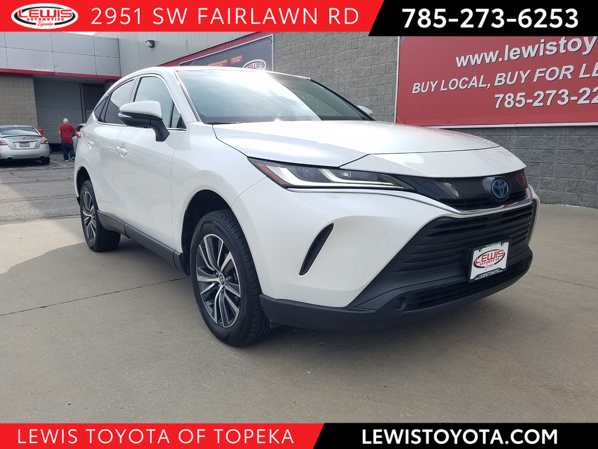 Used 2024 Toyota Venza LE with VIN JTEAAAAH5RJ170983 for sale in Kansas City