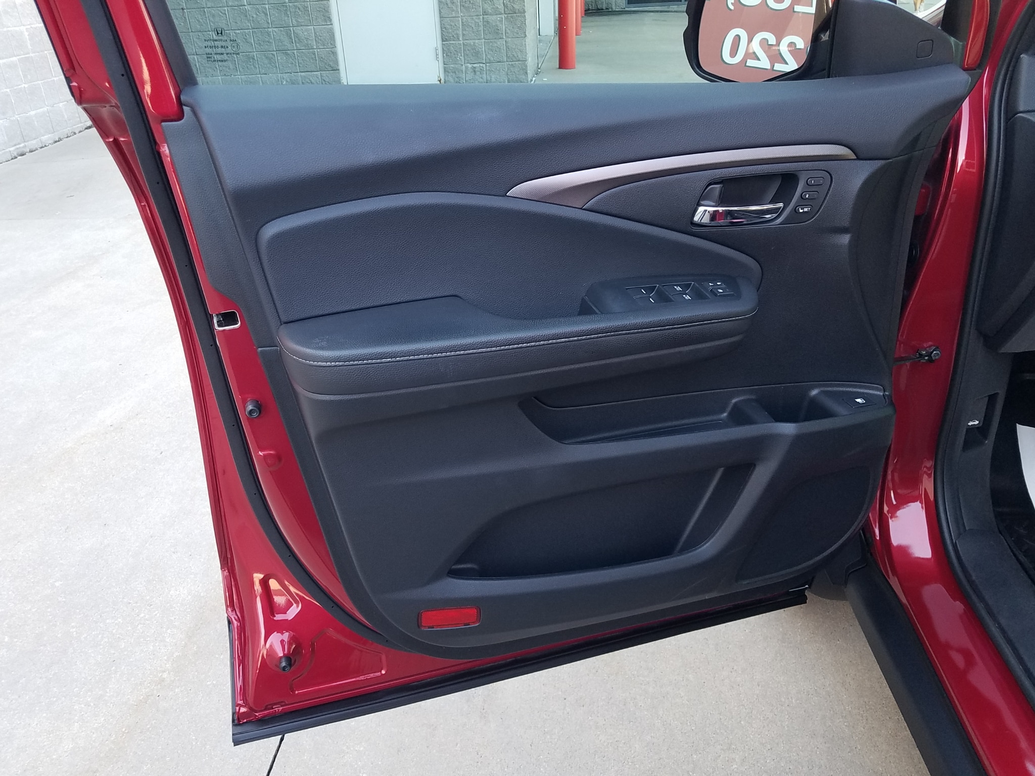 Used 2022 Honda Ridgeline RTL with VIN 5FPYK3F56NB021470 for sale in Kansas City