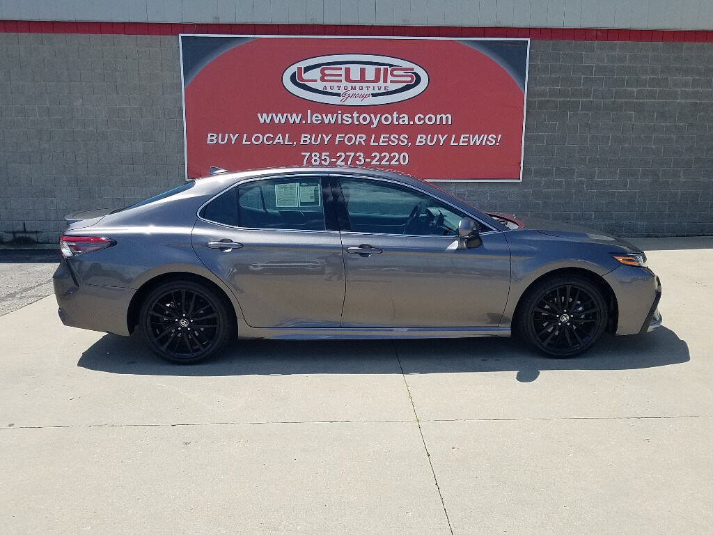 2024 Toyota Camry XSE - Photo 15