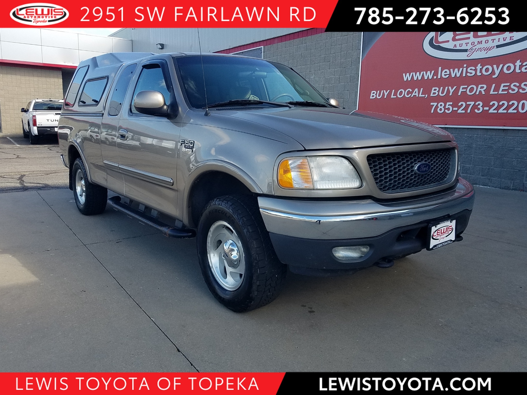 Used 2001 Ford F-150 Lariat with VIN 1FTRX18L01NB00353 for sale in Kansas City