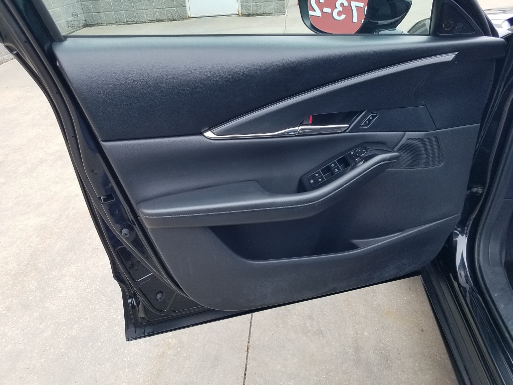 Used 2025 Mazda CX-30 Preferred with VIN 3MVDMBCMXSM800075 for sale in Kansas City