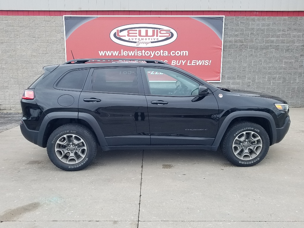 Used 2022 Jeep Cherokee Trailhawk with VIN 1C4PJMBX3ND538513 for sale in Kansas City