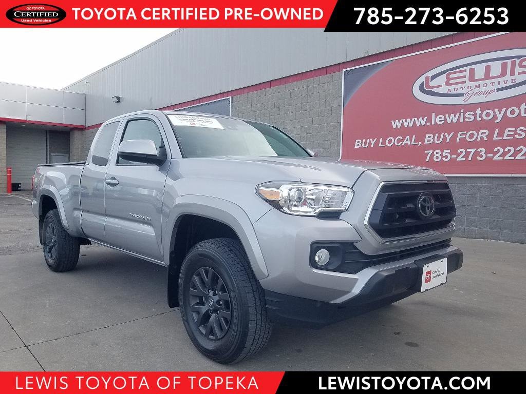 2021 Toyota Tacoma SR5's photo