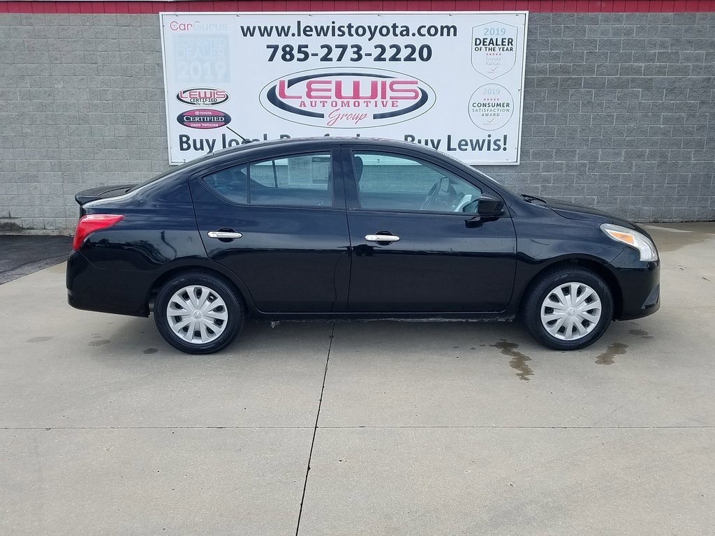 Used 2019 Nissan Versa Sedan SV with VIN 3N1CN7AP5KL863274 for sale in Kansas City