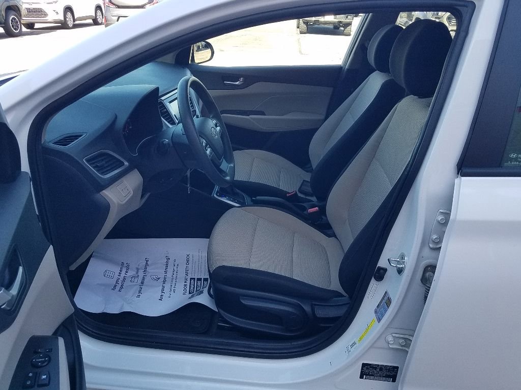 Used 2022 Hyundai Accent SE Sedan