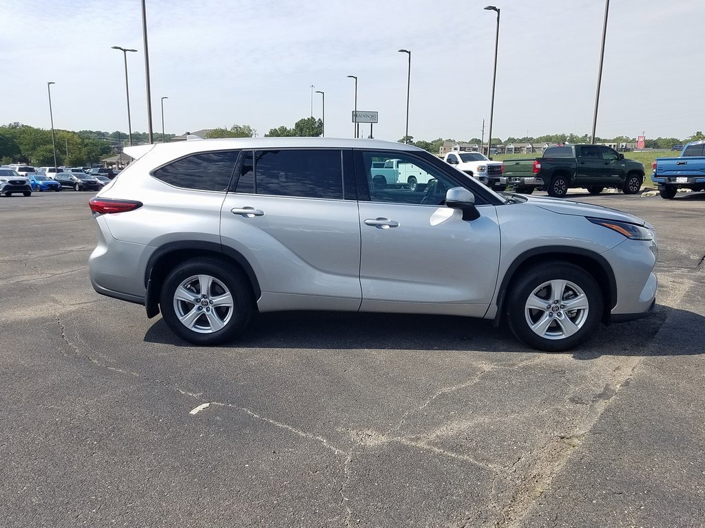 Certified 2021 Toyota Highlander LE with VIN 5TDBZRBH5MS535804 for sale in Kansas City